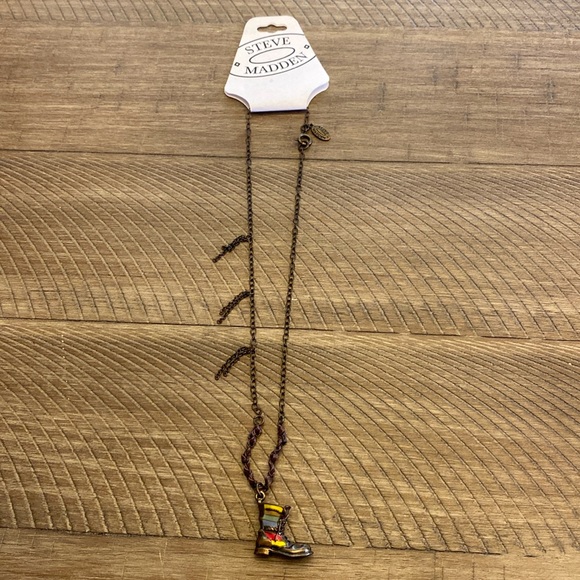 NWT Vintage 90s Steve Madden Boot Charm Necklace - Picture 1 of 7